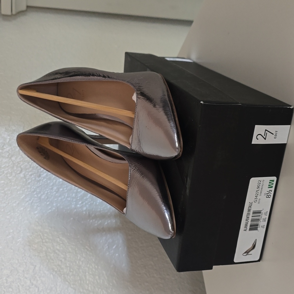 NWT,27 EDIT, Metallic  silver heels 9